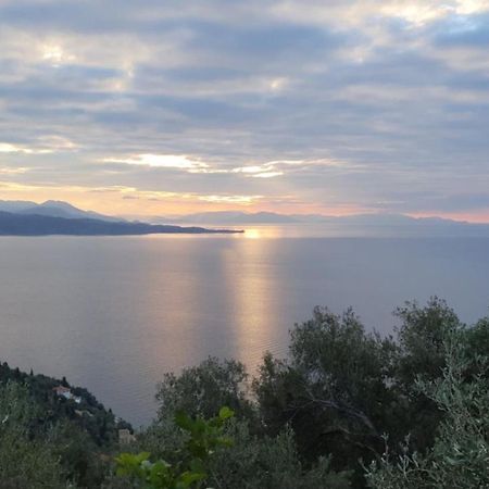 Rizes Sea View Villa Nisaki  Buitenkant foto